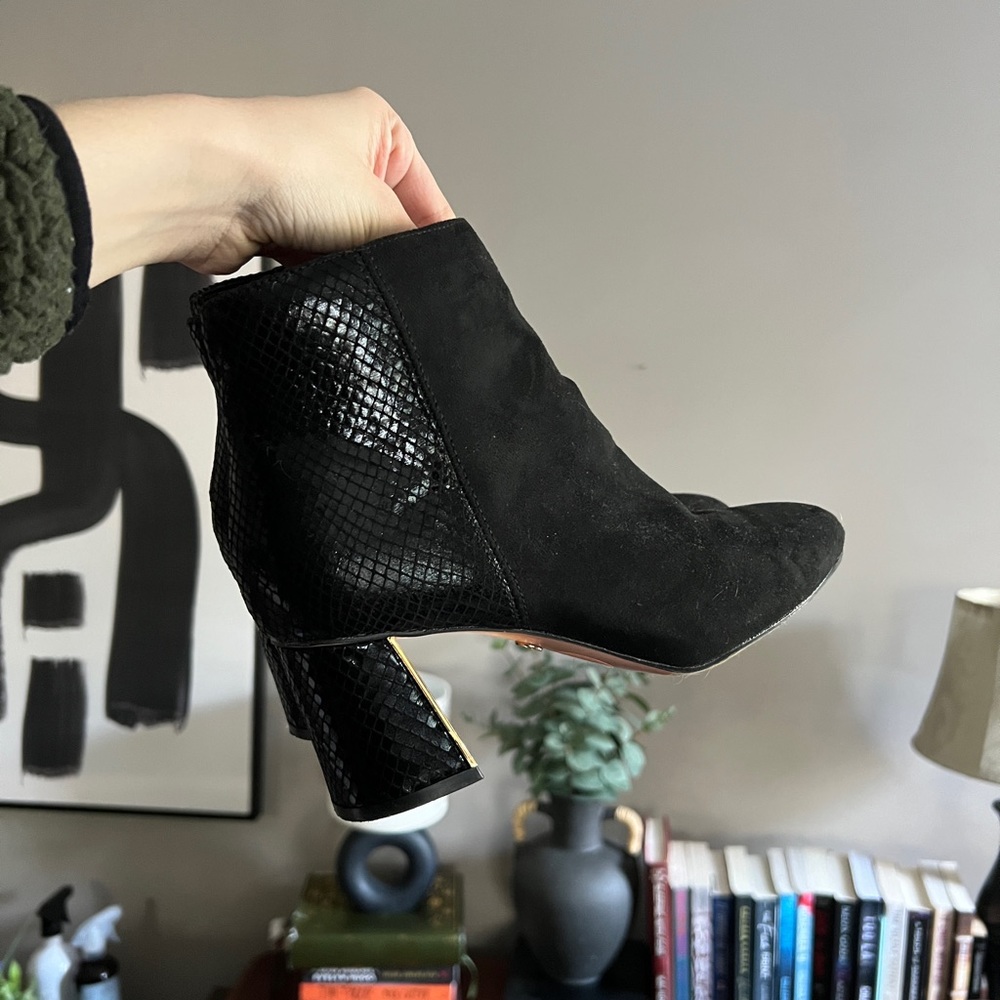 Heeled ankle booties